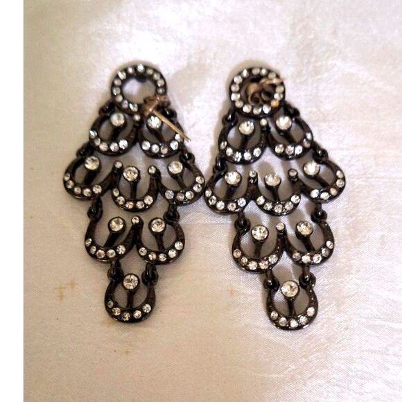 Women's Post Back Chandelier Pierced Earrings Whimsigoth Fairy Core Dangle Drop - Picture 1 of 8